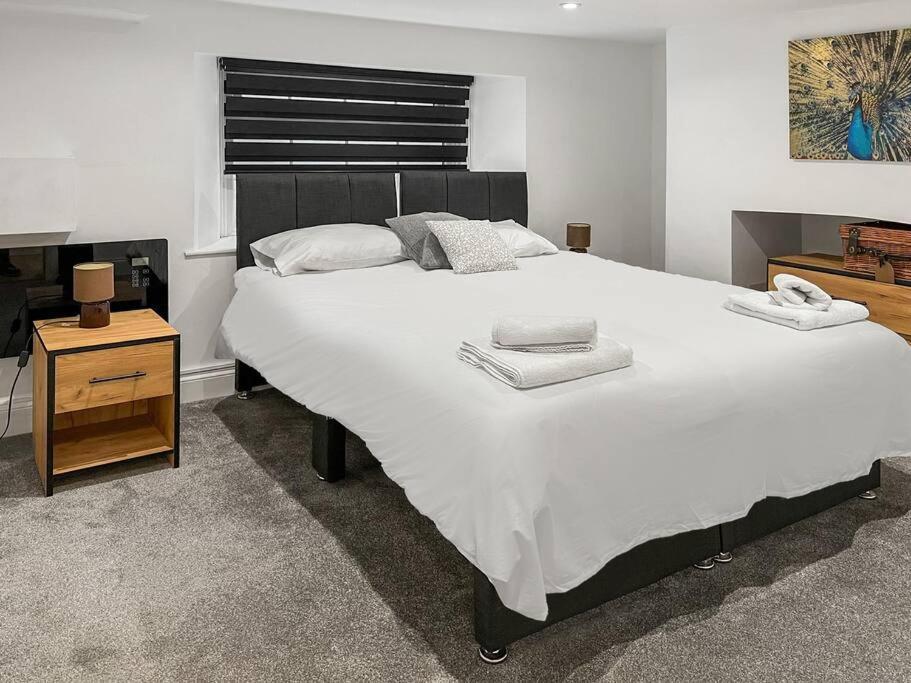 Bright And Spacious 1-Bdr Flat W/ Free Parking Reading Extérieur photo